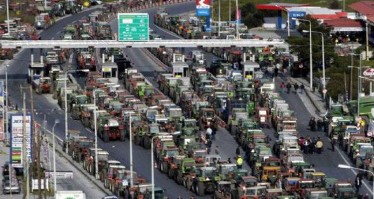 &Omicron;&iota; &alpha;&gamma;&rho;ό&tau;&epsilon;&sigmaf; έ&kappa;&omicron;&psi;&alpha;&nu; &tau;&eta;&nu; &chi;ώ&rho;&alpha; &sigma;&tau;&alpha; &tau;&rho;ί&alpha;