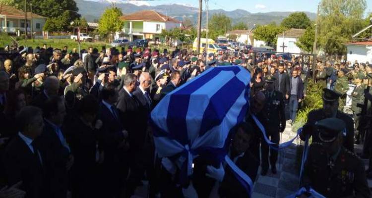 &Tau;&omicron; &tau;&epsilon;&lambda;&epsilon;&upsilon;&tau;&alpha;ί&omicron; &alpha;&nu;&tau;ί&omicron; &sigma;&tau;&omicron;&nu; &sigma;&upsilon;&nu;&tau;&alpha;&gamma;&mu;&alpha;&tau;ά&rho;&chi;&eta; &Theta;&omega;&mu;ά &Alpha;&delta;ά&mu;&omicron;&upsilon; (photos)