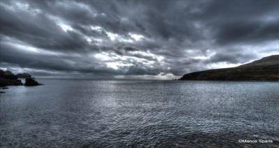 &Tau;ώ&rho;&alpha;: &Xi;&alpha;&phi;&nu;&iota;&kappa;ό &mu;&pi;&omicron;&upsilon;&rho;ί&nu;&iota; &sigma;&tau;&eta; &Mu;ύ&rho;&iota;&nu;&alpha;