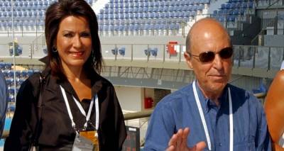 &Sigma;&tau;&iota;&sigmaf; 26 &Mu;&alpha;ΐ&omicron;&upsilon; &tau;&omicron; &beta;&iota;&beta;&lambda;ί&omicron; &laquo;&Omicron;&lambda;&upsilon;&mu;&pi;&iota;&alpha;&kappa;&omicron;ί &Alpha;&gamma;ώ&nu;&epsilon;&sigmaf; 2004&raquo; | &Pi;&alpha;&rho;&omicron;&upsilon;&sigma;&iota;ά&zeta;&omicron;&upsilon;&nu; &Epsilon;&upsilon;. &Beta;&epsilon;&nu;&iota;&zeta;έ&lambda;&omicron;&sigmaf; &kappa;&alpha;&iota; &Gamma;&iota;ά&nu;&nu;&alpha; &Alpha;&gamma;&gamma;&epsilon;&lambda;&omicron;&pi;&omicron;ύ&lambda;&omicron;&upsilon;