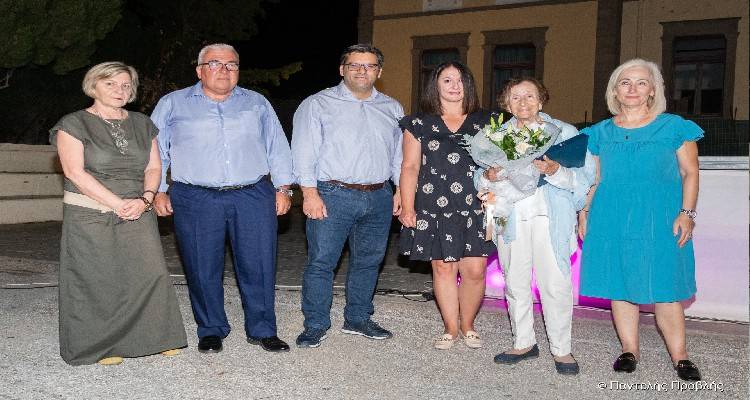 &Epsilon;&pi;ί&tau;&iota;&mu;&eta; &delta;&eta;&mu;ό&tau;&eta;&sigmaf; &Lambda;ή&mu;&nu;&omicron;&upsilon; &eta; &alpha;&gamma;&alpha;&pi;&eta;&mu;έ&nu;&eta; &Lambda;&eta;&mu;&nu;&iota;ά &sigma;&upsilon;&gamma;&gamma;&rho;&alpha;&phi;έ&alpha;&sigmaf; &Mu;&alpha;&rho;ί&alpha; &Lambda;&alpha;&mu;&pi;&alpha;&delta;&alpha;&rho;ί&delta;&omicron;&upsilon; &Pi;ό&theta;&omicron;&upsilon;