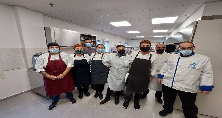 &Gamma;&epsilon;ύ&mu;&alpha; &Alpha;&gamma;ά&pi;&eta;&sigmaf; &sigma;&tau;&omicron;&upsilon;&sigmaf; &phi;&iota;&lambda;&omicron;&xi;&epsilon;&nu;&omicron;ύ&mu;&epsilon;&nu;&omicron;&upsilon;&sigmaf; &tau;&omicron;&upsilon; &Gamma;&eta;&rho;&omicron;&kappa;&omicron;&mu;&epsilon;ί&omicron;&upsilon; &Lambda;ή&mu;&nu;&omicron;&upsilon; &alpha;&pi;ό &tau;&omicron;&nu; &Epsilon;&rho;&upsilon;&theta;&rho;ό &Sigma;&tau;&alpha;&upsilon;&rho;ό