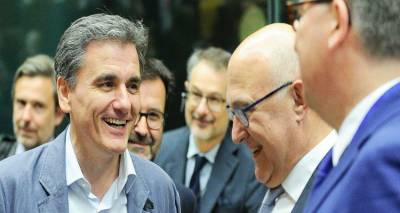 &Sigma;&tau;&omicron; Eurogroup &gamma;&iota;&alpha; &tau;&omicron; 1 &delta;&iota;&sigma;. &omicron; &Tau;&sigma;&alpha;&kappa;&alpha;&lambda;ώ&tau;&omicron;&sigmaf;