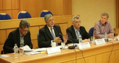 &Sigma;&tau;&eta; &Lambda;ή&mu;&nu;&omicron; &sigma;&upsilon;&nu;&epsilon;&delta;&rho;&iota;ά&zeta;&epsilon;&iota; &sigma;ή&mu;&epsilon;&rho;&alpha; &tau;&omicron; &Delta;.&Sigma; &tau;&eta;&sigmaf; &Pi;&epsilon;&rho;&iota;&phi;&epsilon;&rho;&epsilon;&iota;&alpha;&kappa;ή&sigmaf; Έ&nu;&omega;&sigma;&eta;&sigmaf; &Delta;ή&mu;&omega;&nu; &Beta;&omicron;&rho;&epsilon;ί&omicron;&upsilon; &Alpha;&iota;&gamma;&alpha;ί&omicron;&upsilon;.