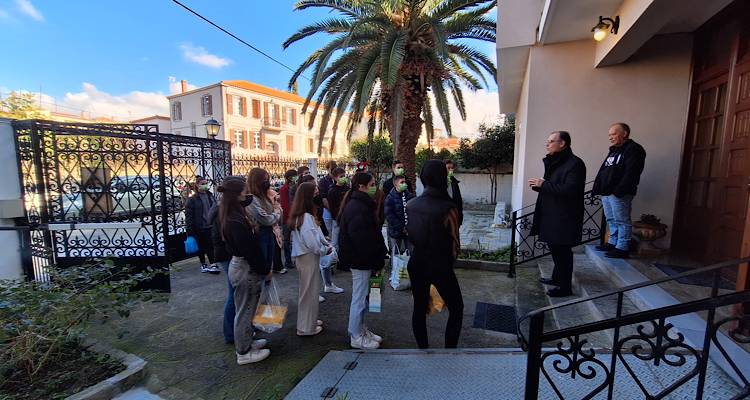 ΓΕΛ Μύρινας: Όταν οι μαθητές διδάσκουν, πως και στις Άγιες μέρες σημασία έχουν οι πράξεις