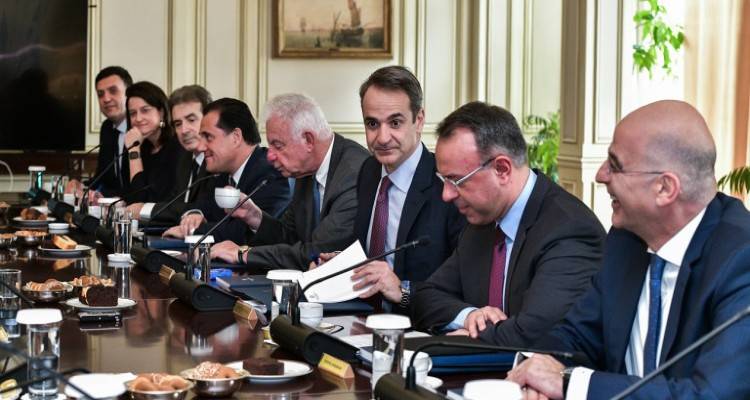 &Gamma;&iota;&alpha;&tau;ί &laquo;&xi;&omicron;&rho;&kappa;ί&zeta;&epsilon;&iota;&raquo; &eta; &kappa;&upsilon;&beta;έ&rho;&nu;&eta;&sigma;&eta; &tau;&eta; &sigma;&upsilon;&zeta;ή&tau;&eta;&sigma;&eta; &gamma;&iota;&alpha; &chi;&alpha;&lambda;ά&rho;&omega;&sigma;&eta; &tau;&omega;&nu; &mu;έ&tau;&rho;&omega;&nu; | &Tau;&omicron; &mu;ή&nu;&upsilon;&mu;&alpha; &Mu;&eta;&tau;&sigma;&omicron;&tau;ά&kappa;&eta; &sigma;&tau;&omicron;&upsilon;&sigmaf; &upsilon;&pi;&omicron;&upsilon;&rho;&gamma;&omicron;ύ&sigmaf;
