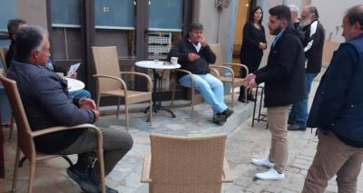 &Pi;&epsilon;&rho;&iota;&omicron;&delta;&epsilon;ί&alpha; &tau;&omicron;&upsilon; &Sigma;&pi;ύ&rho;&omicron;&upsilon; &Pi;&lambda;ά&nu;&tau;&zeta;&omicron;&upsilon;, &upsilon;&pi;&omicron;&psi;ή&phi;&iota;&omicron;&upsilon; &beta;&omicron;&upsilon;&lambda;&epsilon;&upsilon;&tau;ή &tau;&omicron;&upsilon; &Kappa;&Kappa;&Epsilon; &sigma;&tau;&omicron; &nu;&omicron;&mu;ό, &sigma;&tau;&alpha; &chi;&omega;&rho;&iota;ά &Alpha;&tau;&sigma;&iota;&kappa;ή, &Kappa;&alpha;&rho;&pi;ά&sigma;&iota; &kappa;&alpha;&iota; &Beta;ά&rho;&omicron;&sigmaf;