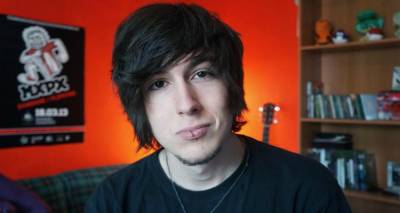 Lynx: &Omicron; YouTuber &alpha;&pi;ό &tau;&eta; &Lambda;ή&mu;&nu;&omicron; &mu;&epsilon; &tau;&omicron;&upsilon;&sigmaf; &chi;&iota;&lambda;&iota;ά&delta;&epsilon;&sigmaf; &sigma;&upsilon;&nu;&delta;&rho;&omicron;&mu;&eta;&tau;έ&sigmaf; &mu;&iota;&lambda;ά&epsilon;&iota; &sigma;&tau;&omicron; VICE