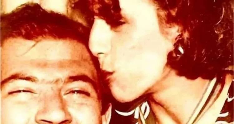 &Omicron; &sigma;&upsilon;&gamma;&kappa;&iota;&nu;&eta;&tau;&iota;&kappa;ό&sigmaf; &alpha;&pi;&omicron;&chi;&alpha;&iota;&rho;&epsilon;&tau;&iota;&sigma;&mu;ό&sigmaf; &tau;&eta;&sigmaf; &Beta;&omicron;ύ&lambda;&alpha;&sigmaf; &Pi;&alpha;&tau;&omicron;&upsilon;&lambda;ί&delta;&omicron;&upsilon; &sigma;&tau;&omicron;&nu; &sigma;ύ&zeta;&upsilon;&gamma;ό &tau;&eta;&sigmaf;: &Mu;&alpha;&zeta;ί &tau;&omicron;&upsilon; έ&zeta;&eta;&sigma;&alpha;, &mu;&alpha;&zeta;ί &tau;&omicron;&upsilon; &mu;&epsilon;&gamma;ά&lambda;&omega;&sigma;&alpha;
