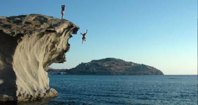 &Lambda;ή&mu;&nu;&omicron;&sigmaf;: &Tau;ό&pi;&omicron;&sigmaf; ...&sigma;&upsilon;&nu;ά&nu;&tau;&eta;&sigma;&eta;&sigmaf; &Epsilon;&upsilon;&rho;ώ&pi;&eta;&sigmaf;, &Alpha;&sigma;ί&alpha;&sigmaf; &kappa;&alpha;&iota; &Alpha;&phi;&rho;&iota;&kappa;ή&sigmaf;