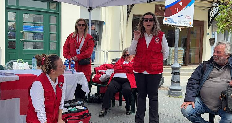 Λήμνος: «Επίδειξη για τη ζωή» από τις εθελόντριες του Τοπικού Παραρτήματος του Ερυθρού Σταυρού (video +photos)
