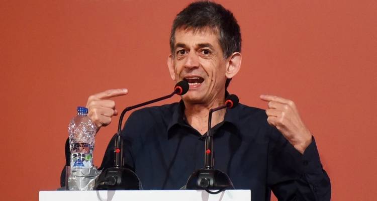 &Nu;. &Kappa;&alpha;&rho;&alpha;&nu;ί&kappa;&alpha;&sigmaf;: &Omicron; &Tau;&sigma;ί&pi;&rho;&alpha;&sigmaf; &alpha;&nu;&tau;ί &gamma;&iota;&alpha; rebranding έ&kappa;&alpha;&nu;&epsilon; reunion &mu;&epsilon; &rho;&epsilon;&tau;ά&lambda;&iota;&alpha;