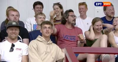 Ήφαιστος - Περιστέρι: Άγγλοι τουρίστες στο «Νίκος Σαμαράς»! (vid)