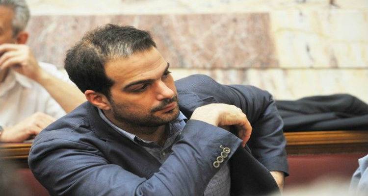 &Pi;&alpha;&rho;&alpha;&iota;&tau;ή&theta;&eta;&kappa;&epsilon; &alpha;&pi;ό &beta;&omicron;&upsilon;&lambda;&epsilon;&upsilon;&tau;ή&sigmaf; &omicron; &Gamma;&alpha;&beta;&rho;&iota;ή&lambda; &Sigma;&alpha;&kappa;&epsilon;&lambda;&lambda;&alpha;&rho;ί&delta;&eta;&sigmaf;