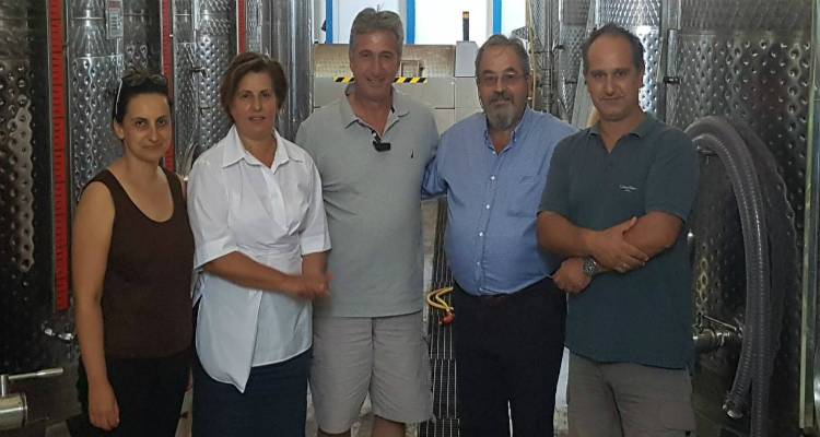 &Lambda;ή&mu;&nu;&omicron;&sigmaf;: &Tau;&omicron; &omicron;&iota;&nu;&omicron;&pi;&omicron;&iota;&epsilon;ί&omicron; &Gamma;&kappa;&alpha;&rho;ά&lambda;&eta; &epsilon;&pi;&iota;&sigma;&kappa;έ&phi;&theta;&eta;&kappa;&epsilon; &eta; &Chi;&rho;&iota;&sigma;&tau;&iota;ά&nu;&alpha; &Kappa;&alpha;&lambda;&omicron;&gamma;ή&rho;&omicron;&upsilon;