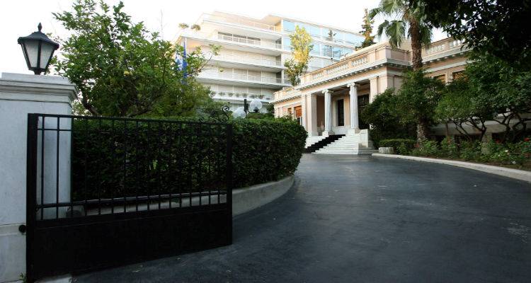 &Mu;&alpha;&xi;ί&mu;&omicron;&upsilon;: &Mu;&epsilon; &kappa;&alpha;&nu;&omicron;&nu;&iota;&kappa;ή &delta;&iota;&alpha;&delta;&iota;&kappa;&alpha;&sigma;ί&alpha; &tau;&omicron; &pi;&alpha;&rho;ά&lambda;&lambda;&eta;&lambda;&omicron; &pi;&rho;ό&gamma;&rho;&alpha;&mu;&mu;&alpha;