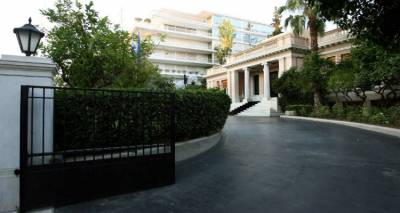 &Mu;&alpha;&xi;ί&mu;&omicron;&upsilon;: &Mu;&epsilon; &kappa;&alpha;&nu;&omicron;&nu;&iota;&kappa;ή &delta;&iota;&alpha;&delta;&iota;&kappa;&alpha;&sigma;ί&alpha; &tau;&omicron; &pi;&alpha;&rho;ά&lambda;&lambda;&eta;&lambda;&omicron; &pi;&rho;ό&gamma;&rho;&alpha;&mu;&mu;&alpha;