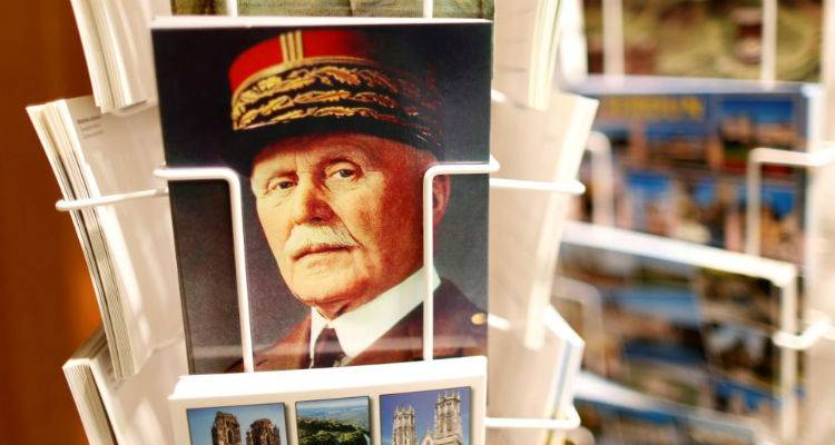 &Sigma;ά&lambda;&omicron;&sigmaf; &sigma;&tau;&eta; &Gamma;&alpha;&lambda;&lambda;ί&alpha; &alpha;&pi;ό &tau;&eta;&nu; &alpha;&pi;ό&phi;&alpha;&sigma;&eta; &Mu;&alpha;&kappa;&rho;ό&nu; &nu;&alpha; &tau;&iota;&mu;ή&sigma;&epsilon;&iota; &tau;&omicron;&nu; &sigma;&tau;&rho;&alpha;&tau;ά&rho;&chi;&eta; &Pi;&epsilon;&tau;έ&nu; &pi;&omicron;&upsilon; &sigma;&upsilon;&nu;&epsilon;&rho;&gamma;ά&sigma;&tau;&eta;&kappa;&epsilon; &mu;&epsilon; &tau;&omicron;&upsilon;&sigmaf; &Nu;&alpha;&zeta;ί