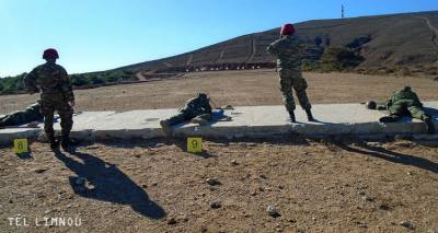 &Phi;&omega;&tau;&iota;ά &sigma;&epsilon; &epsilon;&xi;έ&lambda;&iota;&xi;&eta; &alpha;&upsilon;&tau;ή &tau;&eta;&nu; ώ&rho;&alpha; &sigma;&tau;&omicron; &laquo;&Pi;&alpha;&rho;&alpha;&delta;&epsilon;&iota;&sigma;&iota;&raquo;