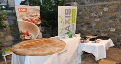 &Lambda;ή&mu;&nu;&omicron;&sigmaf;: "&Tau;&rho;έ&chi;&omicron;&upsilon;&nu;" &omicron;&iota; &alpha;&iota;&tau;ή&sigma;&epsilon;&iota;&sigmaf; &gamma;&iota;&alpha; &tau;&eta;&nu; &upsilon;&pi;&omicron;&tau;&rho;&omicron;&phi;ί&alpha; &tau;&omicron;&upsilon; &Iota;&Epsilon;&Kappa; Praxis