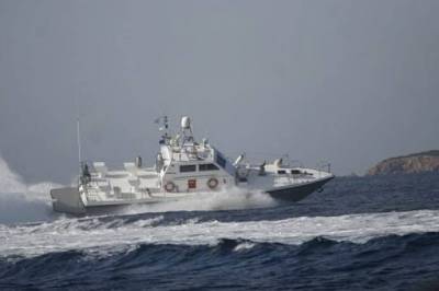 Αποβίβαση και διακομιδή 62χρονου ναυτικού εχθές βράδυ στη Λήμνο