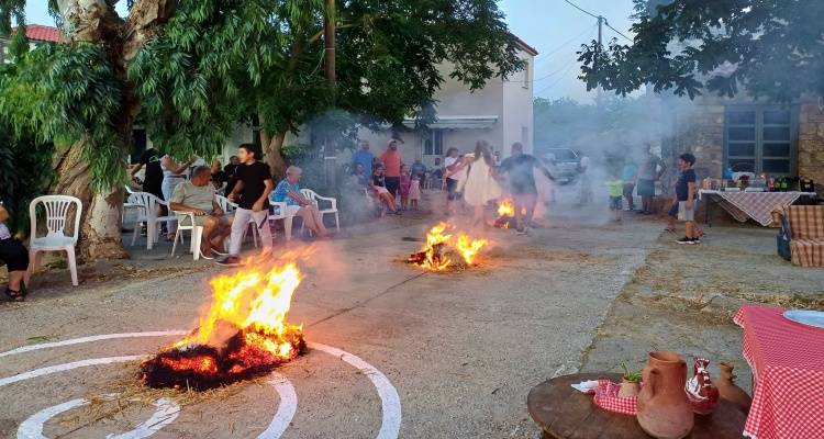 Ρεπανίδι: Αναβίωσε και το έθιμο του Κλήδονα