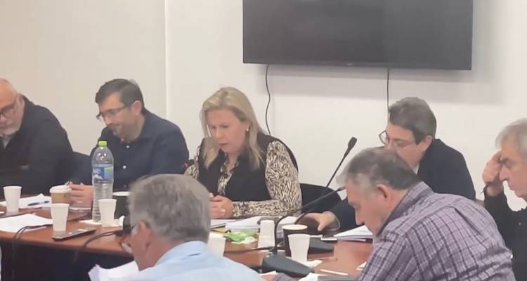 &Delta;ή&mu;&omicron;&sigmaf; &Lambda;ή&mu;&nu;&omicron;&upsilon;:  &laquo;&Eta; &beta;&alpha;&theta;&iota;ά &alpha;&nu;ά&gamma;&kappa;&eta; &tau;&eta;&sigmaf; &pi;&alpha;&rho;ά&tau;&alpha;&xi;&eta;&sigmaf; &Lambda;&omicron;ύ&kappa;&alpha; &nu;&alpha; &alpha;&nu;&tau;&iota;&pi;&omicron;&lambda;&iota;&tau;&epsilon;&upsilon;&theta;&epsilon;ί, &tau;&eta;&nu; &omicron;&delta;&eta;&gamma;&epsilon;ί &sigma;&epsilon; &alpha;&kappa;&alpha;&tau;&alpha;&nu;ό&eta;&tau;&epsilon;&sigmaf; &alpha;&nu;&tau;&iota;&phi;ά&sigma;&epsilon;&iota;&sigmaf;&raquo;.