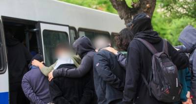 &Gamma;&iota;ώ&rho;&gamma;&omicron;&sigmaf; &Lambda;&upsilon;&gamma;&gamma;&epsilon;&rho;ί&delta;&eta;&sigmaf;: &Sigma;&tau;&eta; &phi;&upsilon;&lambda;&alpha;&kappa;ή 18 &gamma;&iota;&alpha; &tau;&eta; &delta;&omicron;&lambda;&omicron;&phi;&omicron;&nu;ί&alpha; &tau;&omicron;&upsilon; &alpha;&sigma;&tau;&upsilon;&nu;&omicron;&mu;&iota;&kappa;&omicron;ύ &kappa;&alpha;&iota; &tau;&eta;&nu; &epsilon;&gamma;&kappa;&lambda;&eta;&mu;&alpha;&tau;&iota;&kappa;ή &omicron;&rho;&gamma;ά&nu;&omega;&sigma;&eta;