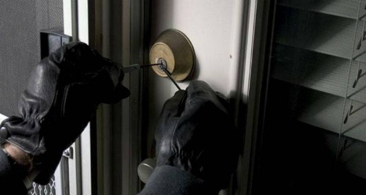 Σύλληψη 22χρονου για απόπειρα διάρρηξης και κλοπής