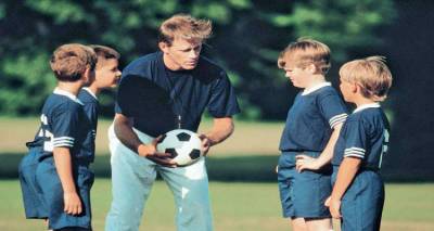 &Epsilon;&pi;&iota;&mu;&omicron;&rho;&phi;&omega;&tau;&iota;&kappa;ή &Delta;&iota;&eta;&mu;&epsilon;&rho;ί&delta;&alpha; &sigma;&tau;&eta; &Lambda;ή&mu;&nu;&omicron; &gamma;&iota;&alpha; &tau;&omicron;&upsilon;&sigmaf; &Gamma;&upsilon;&mu;&nu;&alpha;&sigma;&tau;έ&sigmaf; &tau;&omicron;&upsilon; &nu;&eta;&sigma;&iota;&omicron;ύ