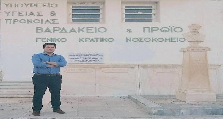 Παραιτήθηκε από Διοικητής του Γενικού Νοσοκομείου Σύρου ο Λημνιός Γιάννης Πετράκης