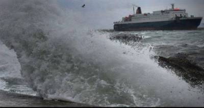 Οι πολύ ισχυροί άνεμοι ταλαιπώρησαν τον Πήγασο και τους επιβάτες του