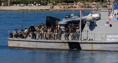 &Alpha;&sigma;&phi;&upsilon;&kappa;&tau;&iota;&kappa;ή &eta; &kappa;&alpha;&tau;ά&sigma;&tau;&alpha;&sigma;&eta; &sigma;&tau;&eta;&nu; &Kappa;&rho;ή&tau;&eta; &mu;&epsilon; &tau;&iota;&sigmaf; &laquo;&kappa;&alpha;&rho;&alpha;&beta;&iota;έ&sigmaf;&raquo; &mu;&epsilon;&tau;&alpha;&nu;&alpha;&sigma;&tau;ώ&nu; | Ά&lambda;&lambda;&omicron;&iota; 557 &alpha;&pi;&omicron;&beta;&iota;&beta;ά&sigma;&tau;&eta;&kappa;&alpha;&nu; &sigma;ή&mu;&epsilon;&rho;&alpha;, &sigma;&tau;&eta; &Lambda;&iota;&beta;ύ&eta; &omicron; &Pi;&lambda;&epsilon;ύ&rho;&eta;&sigmaf;