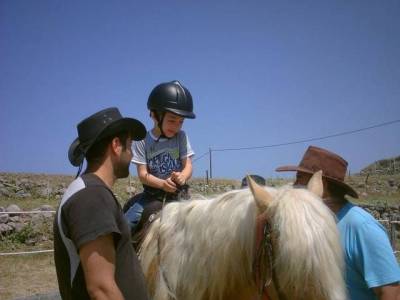 Επίσκεψη των μικρών του ΣΕΟ στο «Κτήμα Ήφαιστος» | Βόλτα με τα άλογα (+photos)