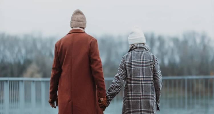 &Sigma;&omicron;&kappa;&alpha;&rho;&iota;&sigma;&tau;&iota;&kappa;ή &mu;&epsilon;&lambda;έ&tau;&eta; &delta;&epsilon;ί&chi;&nu;&epsilon;&iota; ό&tau;&iota; &omicron; &gamma;ά&mu;&omicron;&sigmaf; &sigma;&upsilon;&nu;&delta;έ&epsilon;&tau;&alpha;&iota; &mu;&epsilon; &alpha;&upsilon;&xi;&eta;&mu;έ&nu;&omicron; &kappa;ί&nu;&delta;&upsilon;&nu;&omicron; &epsilon;&mu;&phi;ά&nu;&iota;&sigma;&eta;&sigmaf; &nu;ό&sigma;&omicron;&upsilon; &Alpha;&lambda;&tau;&sigma;&chi;ά&iota;&mu;&epsilon;&rho;