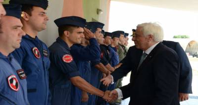 T&omicron;&upsilon;&sigmaf; &pi;&iota;&lambda;ό&tau;&omicron;&upsilon;&sigmaf; &tau;&eta;&sigmaf; &Pi; &Alpha; &tau;&eta;&nu; 130 &Sigma;&mu;&eta;&nu;&alpha;&rho;&chi;ί&alpha; &Mu;ά&chi;&eta;&sigmaf; &sigma;&tau;&eta; &Lambda;ή&mu;&nu;&omicron; &epsilon;&pi;&iota;&sigma;&kappa;έ&phi;&tau;&eta;&kappa;&epsilon; &omicron; &Pi;&tau;&Delta; (photos)