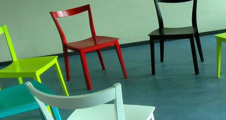&Omicron;&mu;ά&delta;&alpha; &gamma;&omicron;&nu;έ&omega;&nu; &pi;&alpha;&iota;&delta;&iota;ώ&nu; &sigma;&tau;&eta;&nu; &epsilon;&phi;&eta;&beta;&iota;&kappa;ή &eta;&lambda;&iota;&kappa;ί&alpha; &delta;&iota;&omicron;&rho;&gamma;&alpha;&nu;ώ&nu;&epsilon;&iota; &eta; &laquo;&Pi;&omicron;&lambda;&iota;ό&chi;&nu;&eta;&raquo;
