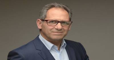 &Beta;&omicron;&lambda;έ&sigmaf; &kappa;&alpha;&tau;ά &pi;ά&nu;&tau;&omega;&nu; &alpha;&pi;ό &Chi;&alpha;&tau;&zeta;&eta;&kappa;&omicron;&mu;&nu;&eta;&nu;ό