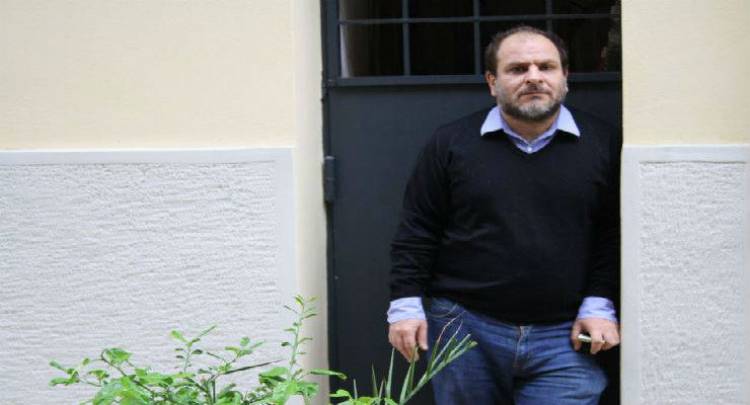 Ο Παναγής Παναγιωτόπουλος, Επ. Καθηγητής Κοινωνιολογίας, μιλάει στον Fm 100 για τα σενάρια συνωμοσίας (mp3)