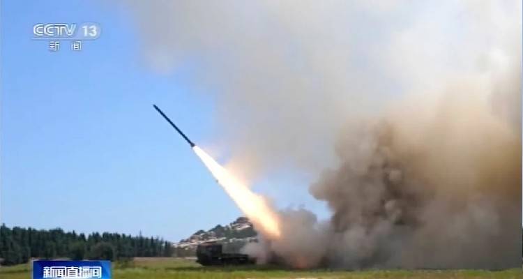 &Sigma;&tau;&omicron; &laquo;&kappa;ό&kappa;&kappa;&iota;&nu;&omicron;&raquo; &eta; &alpha;&nu;&eta;&sigma;&upsilon;&chi;ί&alpha; - &Tau;&alpha;ϊ&beta;ά&nu;: &Kappa;&iota;&nu;&epsilon;&zeta;&iota;&kappa;ά &alpha;&epsilon;&rho;&omicron;&pi;&lambda;ά&nu;&alpha; &kappa;&alpha;&iota; &pi;&lambda;&omicron;ί&alpha; &pi;&rho;&alpha;&gamma;&mu;&alpha;&tau;&omicron;&pi;&omicron;&iota;&omicron;ύ&nu; ά&sigma;&kappa;&eta;&sigma;&eta; &pi;&rho;&omicron;&sigma;&omicron;&mu;&omicron;ί&omega;&sigma;&eta;&sigmaf; &epsilon;&pi;ί&theta;&epsilon;&sigma;&eta;