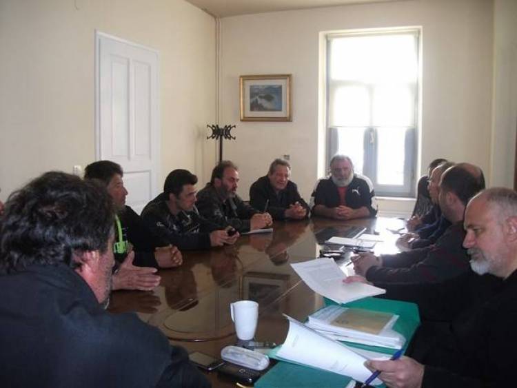 Αγρότες Λήμνου: «Όχι στη μετάβαση εκπροσώπων στο Υπ. Περιβάλλοντος. Η όποια συζήτηση να γίνει στη Λήμνο» (mp3)