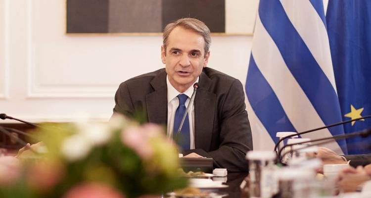 Πακέτο 1,75 δισ. για 4 εκατ. πολίτες, νέο πλαίσιο για μετανάστες και αλλαγές στη στρατιωτική θητεία σήμερα στο υπουργικό