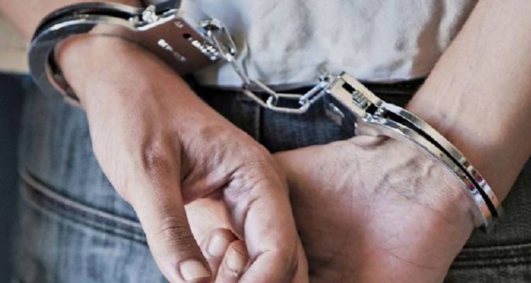 Λήμνος: Έκρυβαν ναρκωτικά σε δέμα με παπούτσια! (photo)
