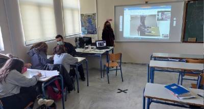 &Gamma;&Epsilon;.&Lambda;. &Mu;&omicron;ύ&delta;&rho;&omicron;&upsilon;: &Sigma;&epsilon;&mu;&iota;&nu;ά&rho;&iota;&omicron; &delta;&eta;&mu;&iota;&omicron;&upsilon;&rho;&gamma;&iota;&kappa;ή&sigmaf; &gamma;&rho;&alpha;&phi;ή&sigmaf; &mu;&epsilon; &tau;&omicron;&nu; &sigma;&upsilon;&gamma;&gamma;&rho;&alpha;&phi;έ&alpha;, &Gamma;&iota;ά&nu;&nu;&eta; &Kappa;&alpha;&tau;&sigma;&iota;&gamma;&iota;ά&nu;&nu;&eta;