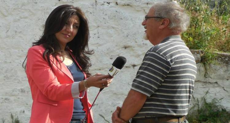 &Nu;ί&kappa;&eta; &Chi;&alpha;&tau;&zeta;&eta;&delta;&eta;&mu;&eta;&tau;&rho;ί&omicron;&upsilon;: &Eta; &delta;&eta;&mu;&omicron;&sigma;&iota;&omicron;&gamma;&rho;ά&phi;&omicron;&sigmaf; &tau;&eta;&sigmaf; &Epsilon;&Rho;&Tau;3 &mu;&iota;&lambda;ά&epsilon;&iota; &gamma;&iota;&alpha; &tau;&iota;&sigmaf; &epsilon;&nu;&tau;&upsilon;&pi;ώ&sigma;&epsilon;&iota;&sigmaf; &tau;&eta;&sigmaf; &alpha;&pi;ό &tau;&eta; &Lambda;ή&mu;&nu;&omicron; (mp3)