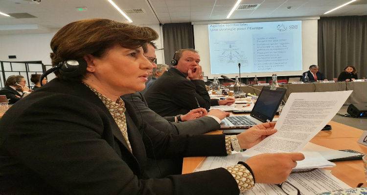 &Chi;&rho;. &Kappa;&alpha;&lambda;&omicron;&gamma;ή&rho;&omicron;&upsilon; &sigma;&tau;&omicron; &Pi;&omicron;&lambda;&iota;&tau;&iota;&kappa;ό &Gamma;&rho;&alpha;&phi;&epsilon;ί&omicron; &tau;&eta;&sigmaf; CPMR:  &laquo;&Tau;&omicron; &delta;ί&kappa;&tau;&upsilon;&omicron; &alpha;&epsilon;&rho;&omicron;&mu;&epsilon;&tau;&alpha;&phi;&omicron;&rho;ώ&nu; &epsilon;ί&nu;&alpha;&iota; &epsilon;&xi;&alpha;&iota;&rho;&epsilon;&tau;&iota;&kappa;ή&sigmaf; &kappa;&alpha;&iota; &sigma;&upsilon;&nu;&epsilon;&chi;ώ&sigmaf; &alpha;&upsilon;&xi;&alpha;&nu;ό&mu;&epsilon;&nu;&eta;&sigmaf; &sigma;&eta;&mu;&alpha;&sigma;ί&alpha;&sigmaf; &kappa;&upsilon;&rho;ί&omega;&sigmaf; &gamma;&iota;&alpha; &tau;&alpha; &nu;&eta;&sigma;&iota;ά &Alpha;&pi;&alpha;&rho;&alpha;ί&tau;&eta;&tau;&eta; &theta;έ&sigma;&pi;&iota;&sigma;&eta; &epsilon;&iota;&delta;&iota;&kappa;ώ&nu; &pi;&omicron;&lambda;&iota;&tau;&iota;&kappa;ώ&nu;&raquo;