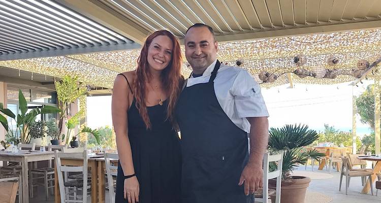 Η Σίσσυ Χρηστίδου στη Λήμνο | Διακοπές στο Κέρος