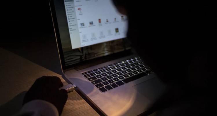 Αλβανία: Διέρρευσαν στο διαδίκτυο προσωπικά δεδομένα χιλιάδων πολιτών | Μεταξύ αυτών και ο Εντι Ράμα