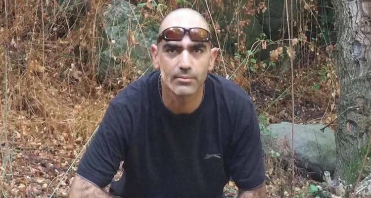 &Tau;&rho;&alpha;&gamma;&omega;&delta;ί&alpha; &sigma;&tau;&eta;&nu; &Kappa;ύ&pi;&rho;&omicron;: &Pi;έ&theta;&alpha;&nu;&epsilon; &alpha;&sigma;&tau;&upsilon;&nu;&omicron;&mu;&iota;&kappa;ό&sigmaf; &epsilon;&nu; ώ&rho;&alpha; &kappa;&alpha;&theta;ή&kappa;&omicron;&nu;&tau;&omicron;&sigmaf; -&Upsilon;&pi;έ&sigma;&tau;&eta; &alpha;&nu;&alpha;&kappa;&omicron;&pi;ή