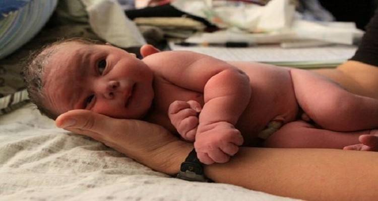 Γεννήθηκε και δεύτερο παιδί στην Ελλάδα από μητέρα θετική στον κορωνοϊό!